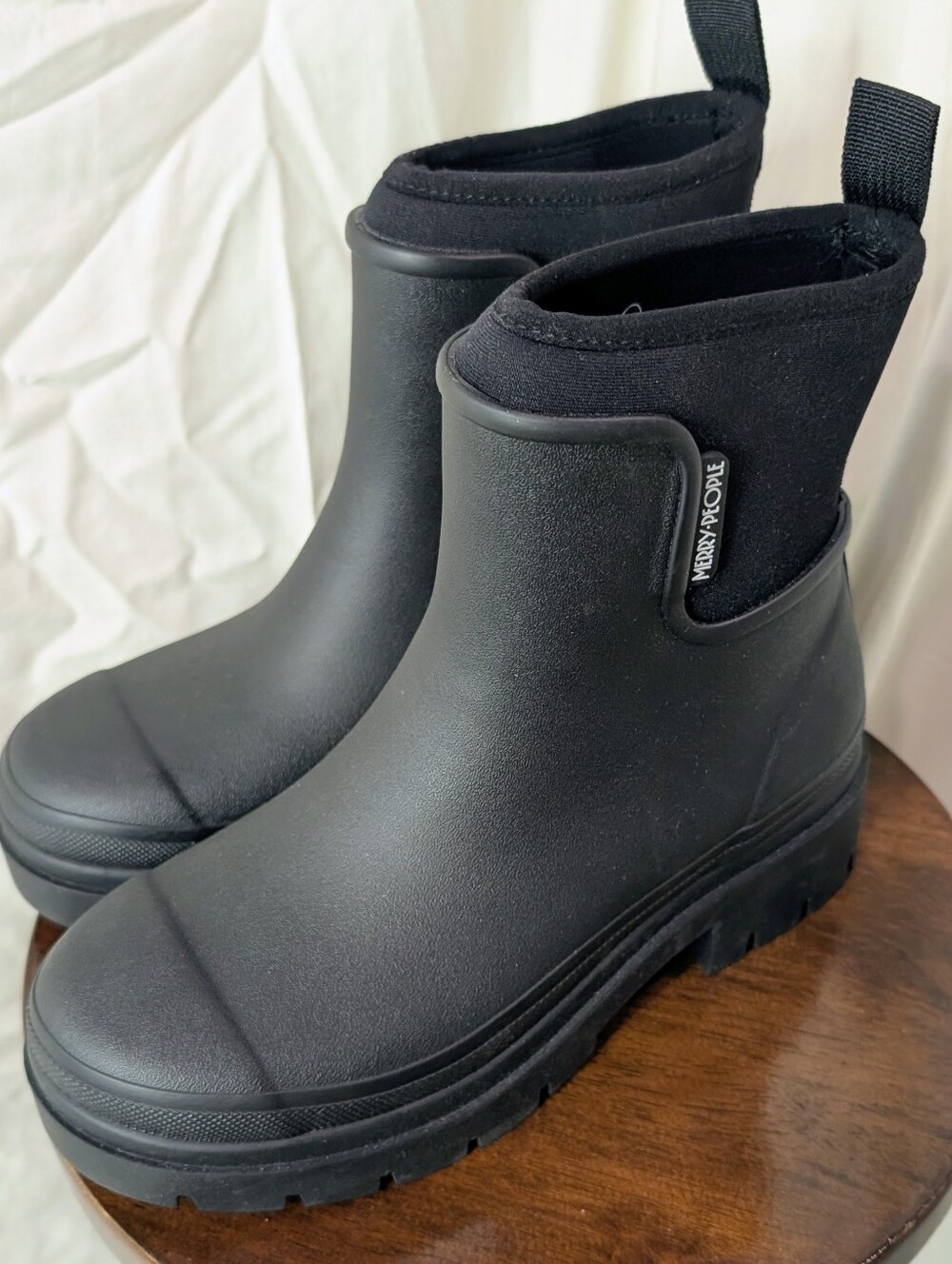 Merry People Bobbi Rain Boots Womens EU 38 Black Waterproof Chelsea Ankle Lug